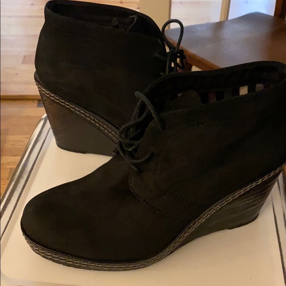 Dr scholls black suede ankle booties